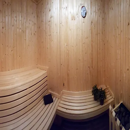 Comfortable Apartment, In A 500 M From The Lift Apartmán
